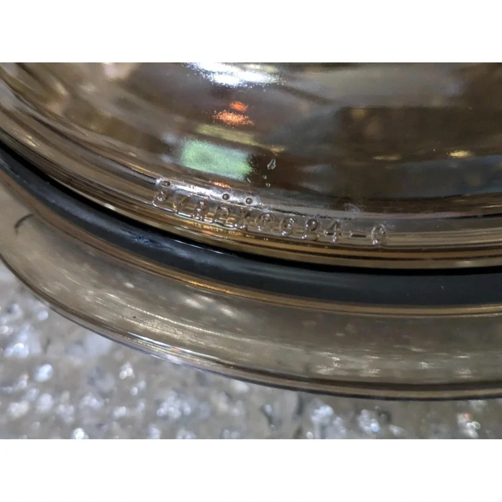 Vintage Pyrex Amber Brown Glass Casserole Bowl With Lid 024 624-C 2L USA